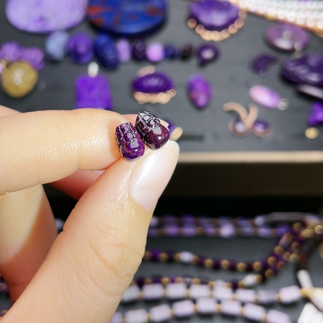 苏纪石（舒俱来）耳钉银S925镶嵌