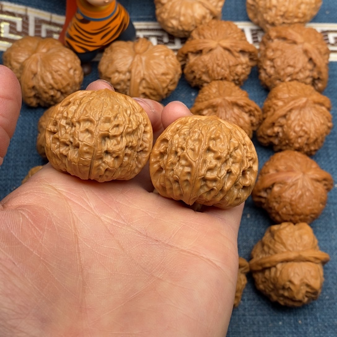 文玩核桃把件38山地正磨