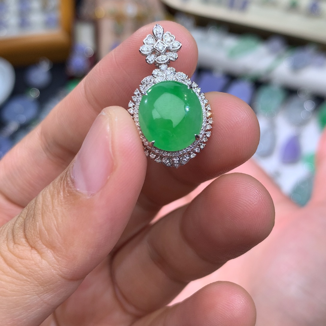 翡翠18K金镶嵌吊坠(不含链)签收后48小时鉴赏期