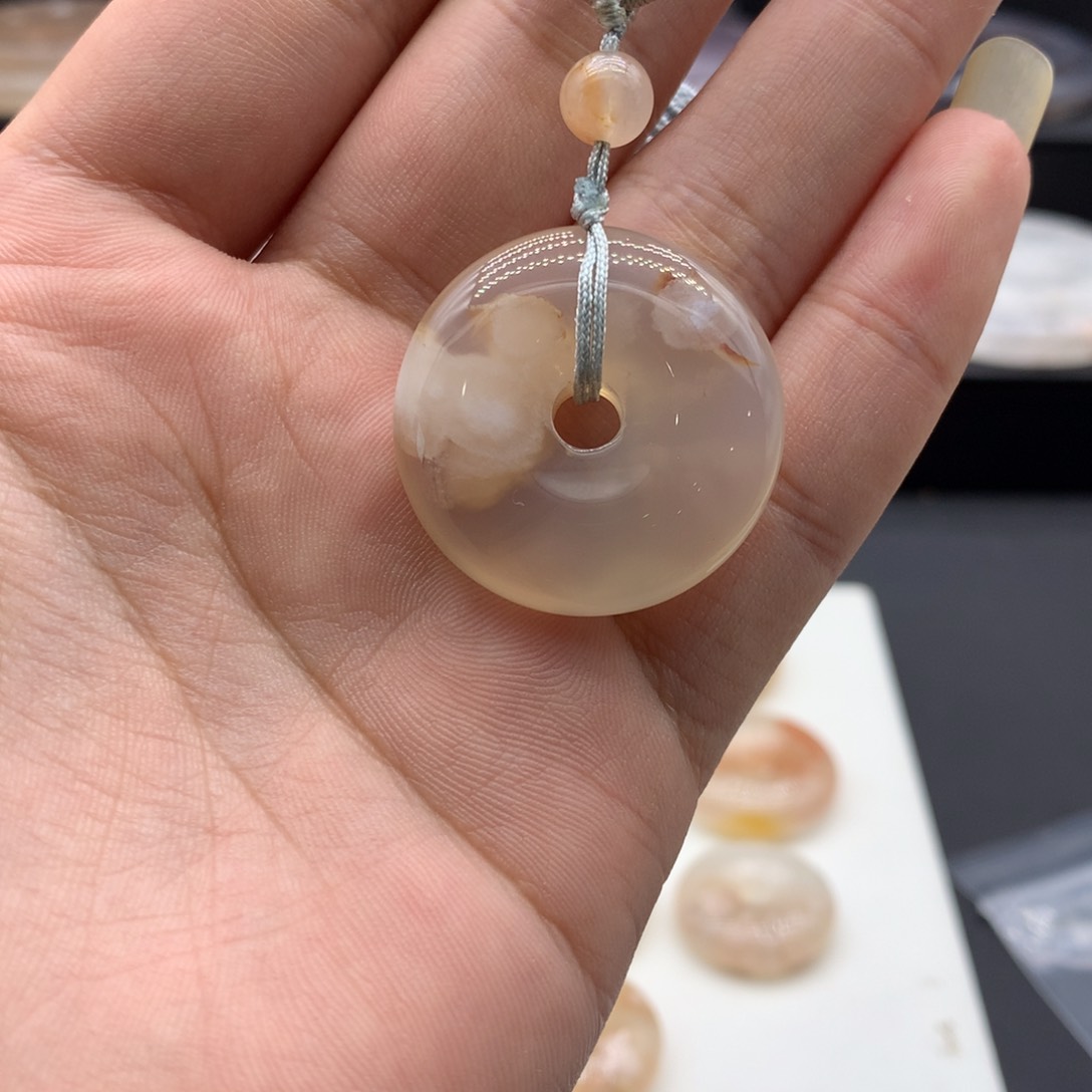 【闪购商品】玛瑙/玉髓手镯合金1****7