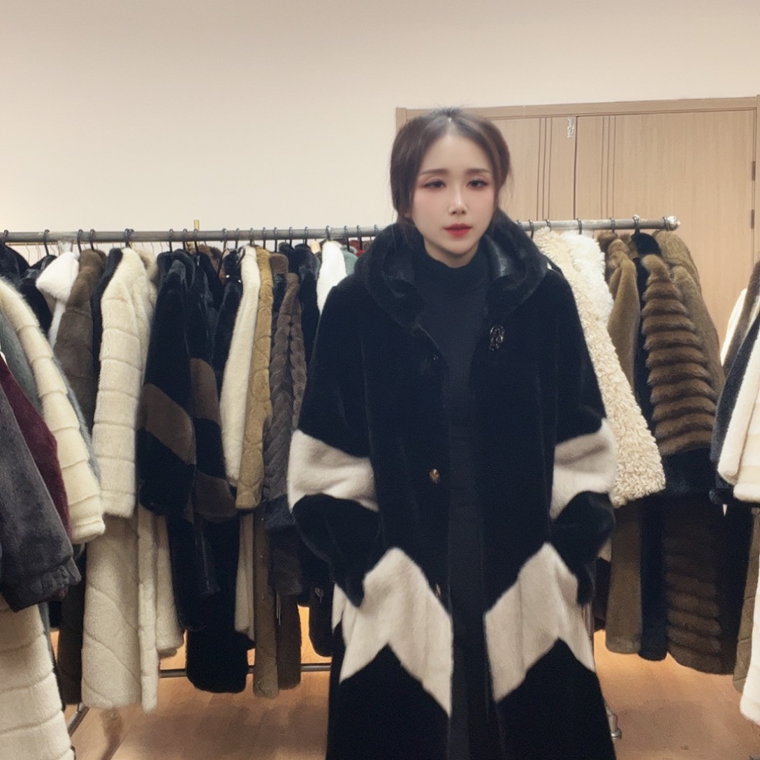 05号皮毛一体外套