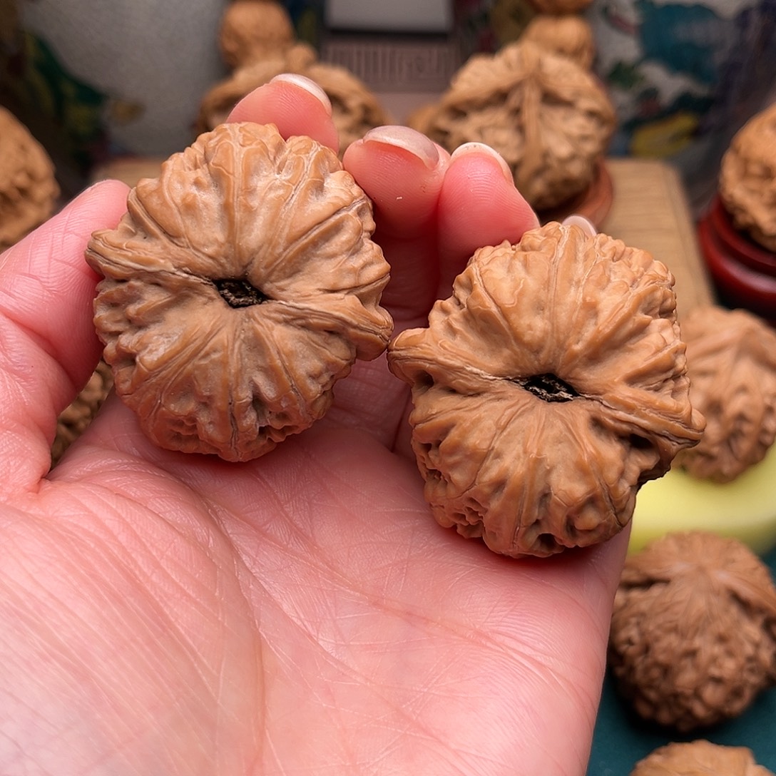 天***缘把件文玩核桃平谷元宝