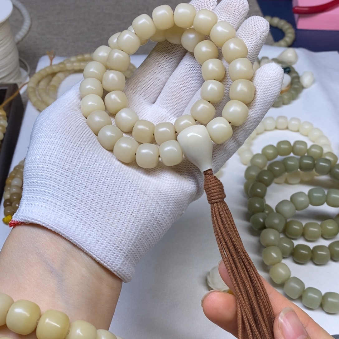 有***.吊坠菩提根/象牙果有才
