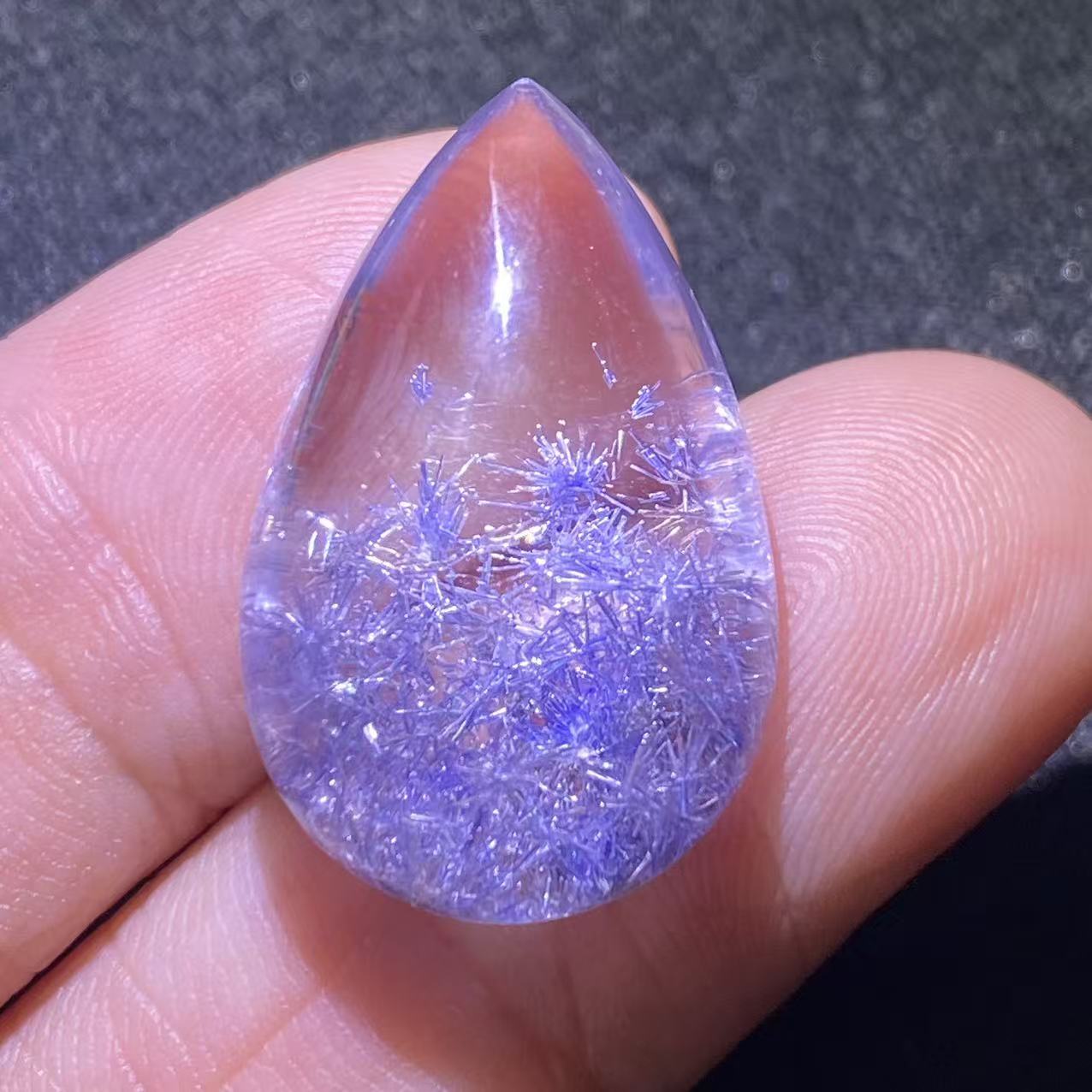 晶体通透似花般美丽天然蓝发晶