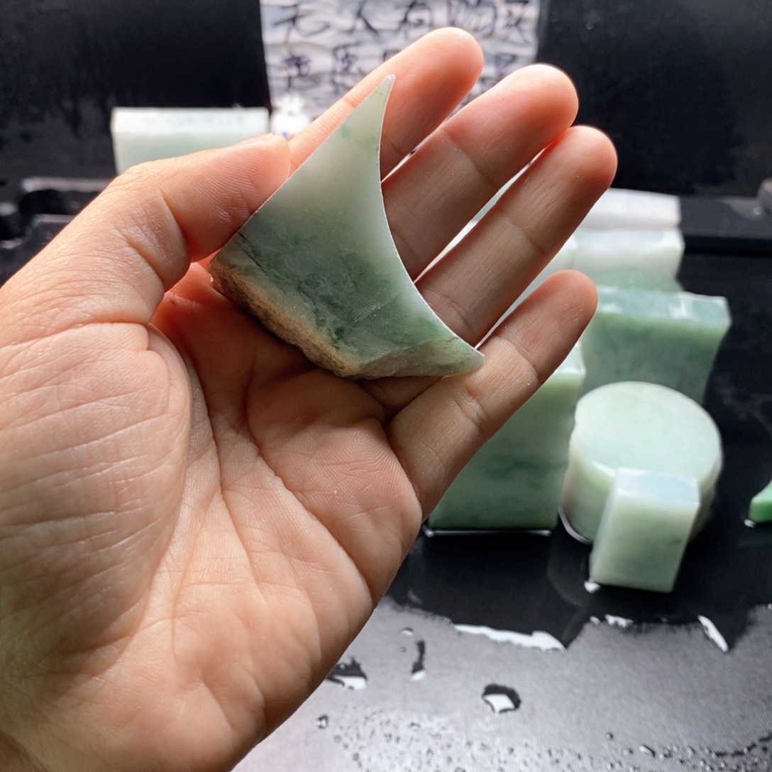 颈饰未镶嵌翡翠归*墟