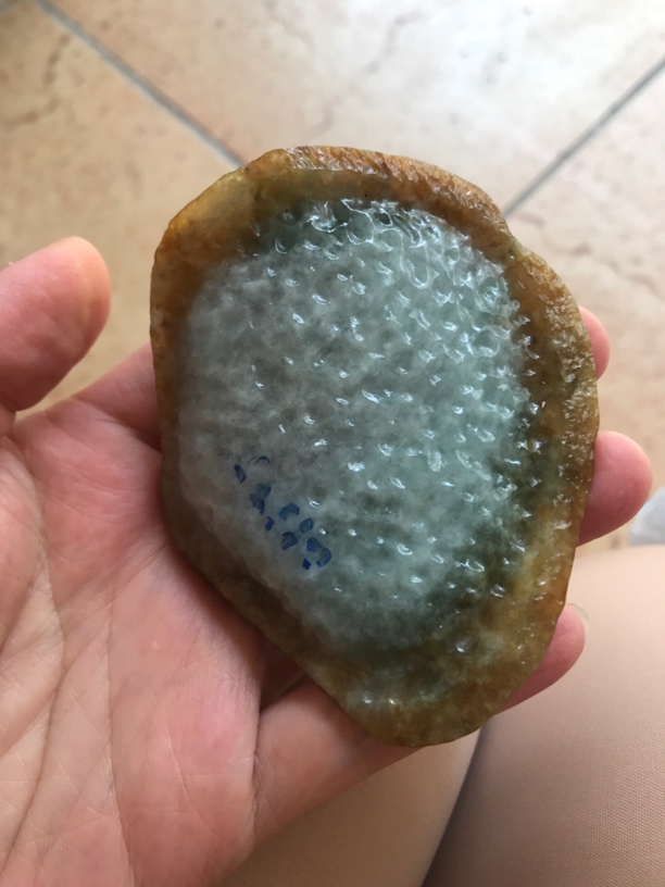 缅甸天然翡翠吊坠