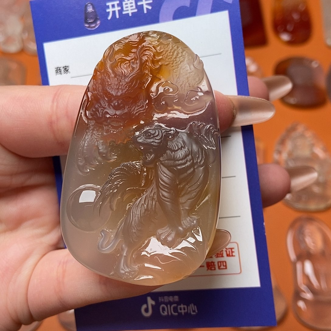 玛瑙/玉髓颈饰未镶嵌淼**心