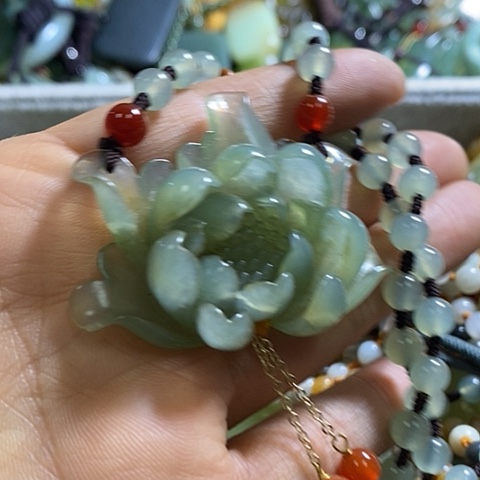 岫玉颈饰未镶嵌挂件