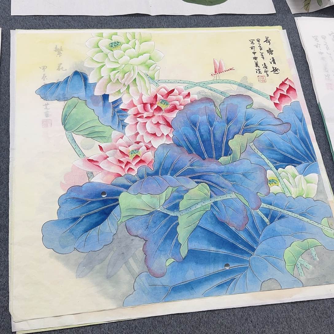 国画尺寸70X70手绘作品 