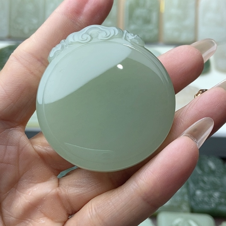 和田玉颈饰未镶嵌天**书