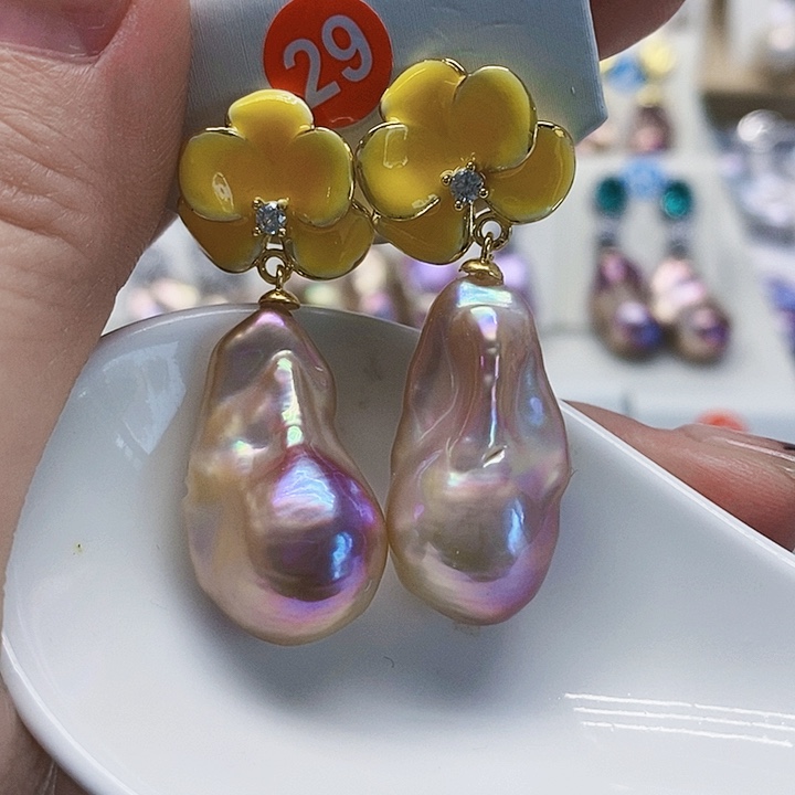 银S925镶嵌耳饰淡水珍珠