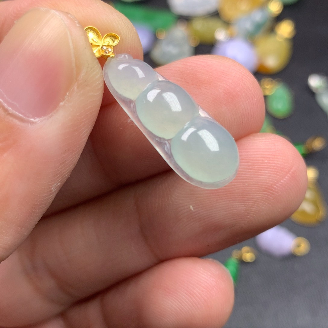 【闪购商品】颈饰18K金镶嵌翡翠翡翠