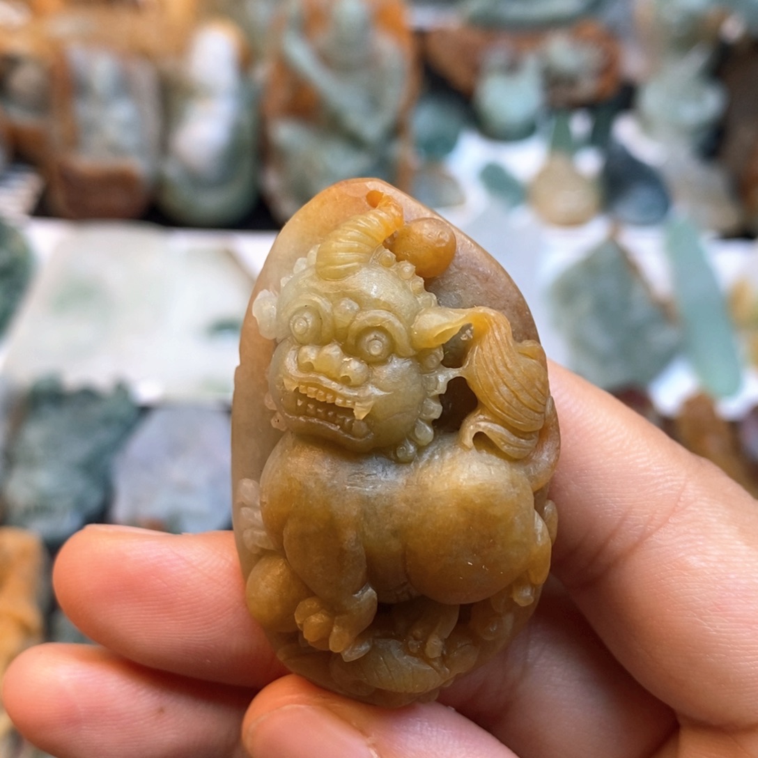 定制翡翠未镶嵌特色17