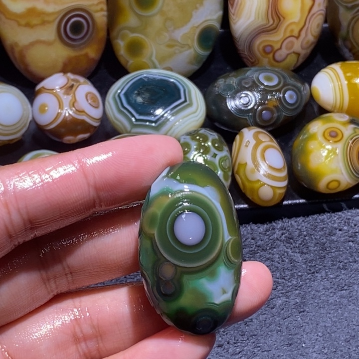 玛瑙/玉髓未镶嵌珠宝半成品109