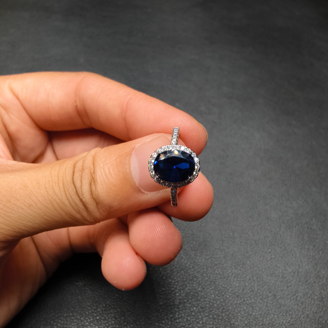 阿鲁沙-典藏轻奢培育蓝宝-合金培育腰佩戒指耳饰吊坠K609