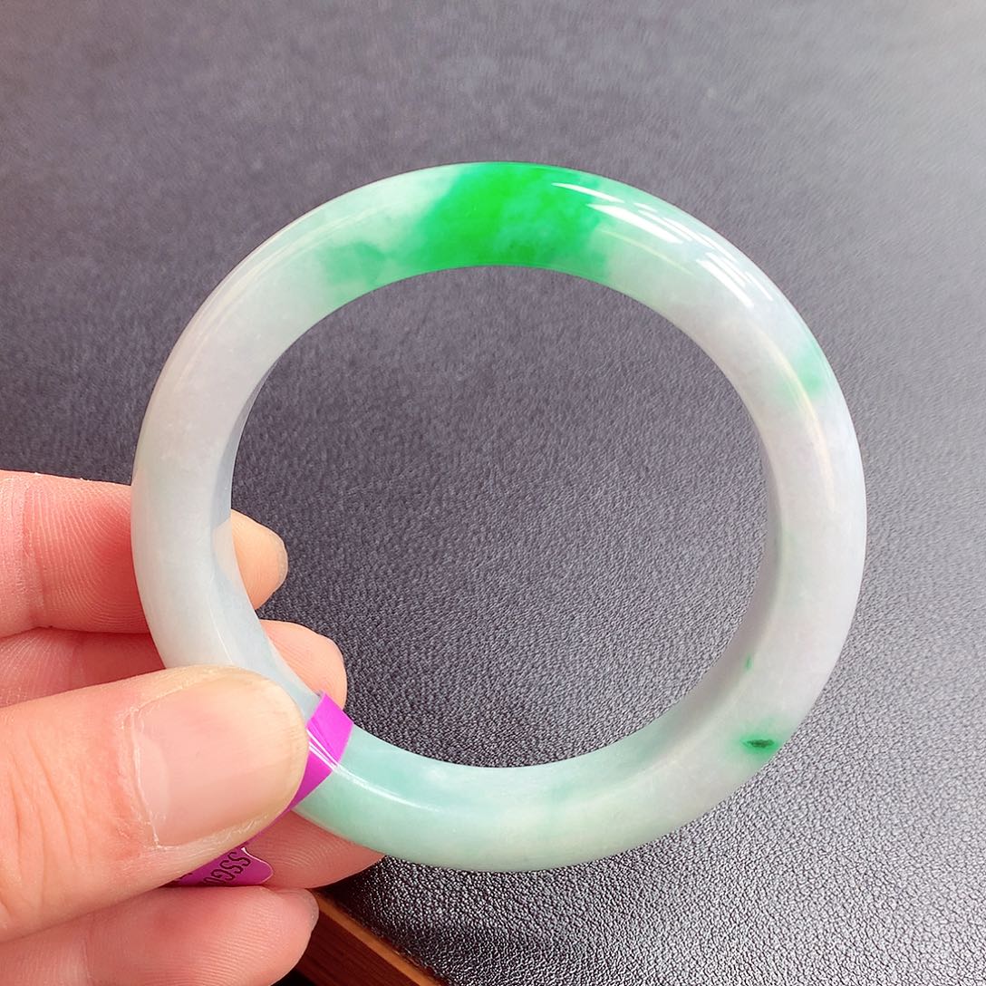 翡翠未镶嵌手镯缅甸翡翠