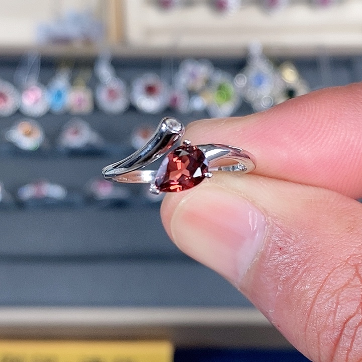 碧玺戒指银S925镶嵌戒指