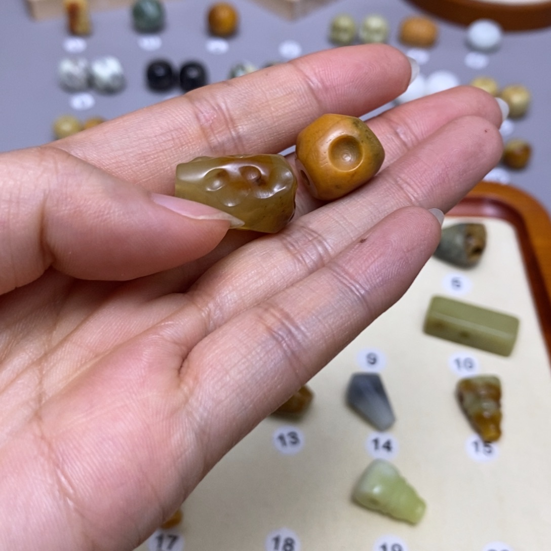 蛇纹石玉配饰合金铁***鹅