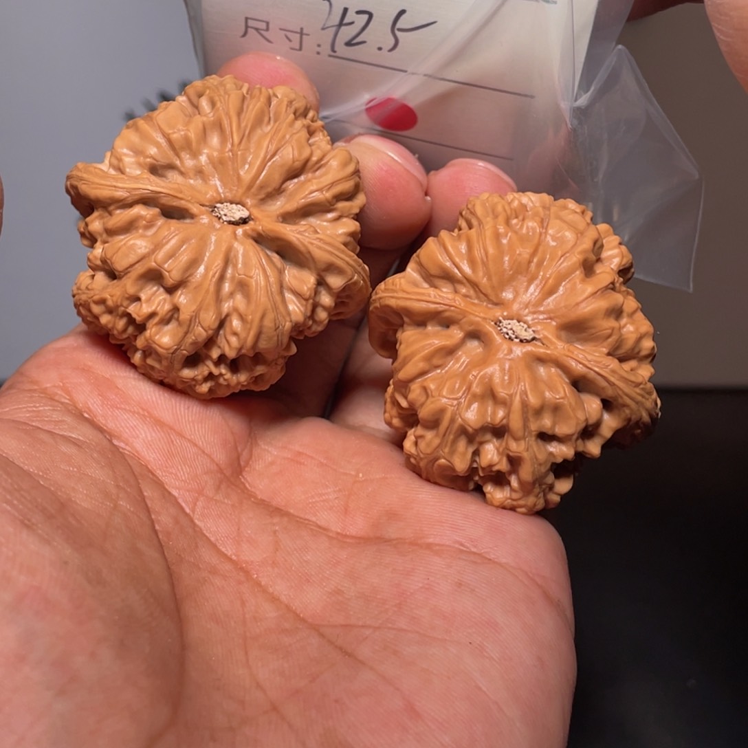 文玩核桃吊坠文玩核桃