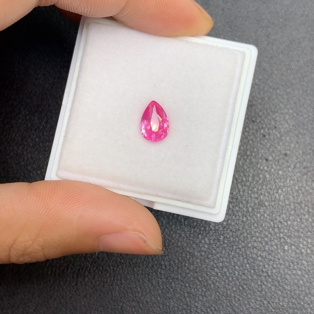 尖晶石裸石未镶嵌