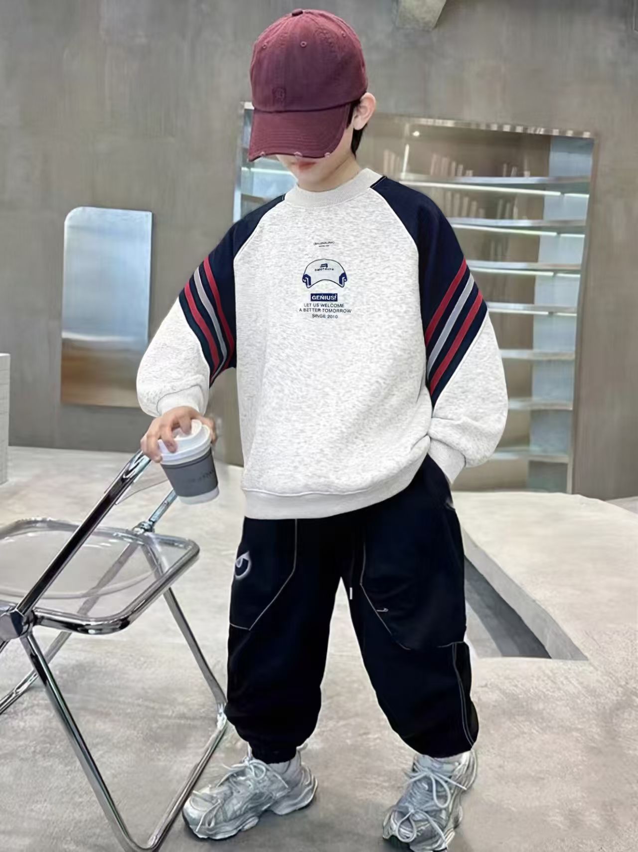 现货秋冬字母条纹厚款男童上衣男童时尚百搭休闲款