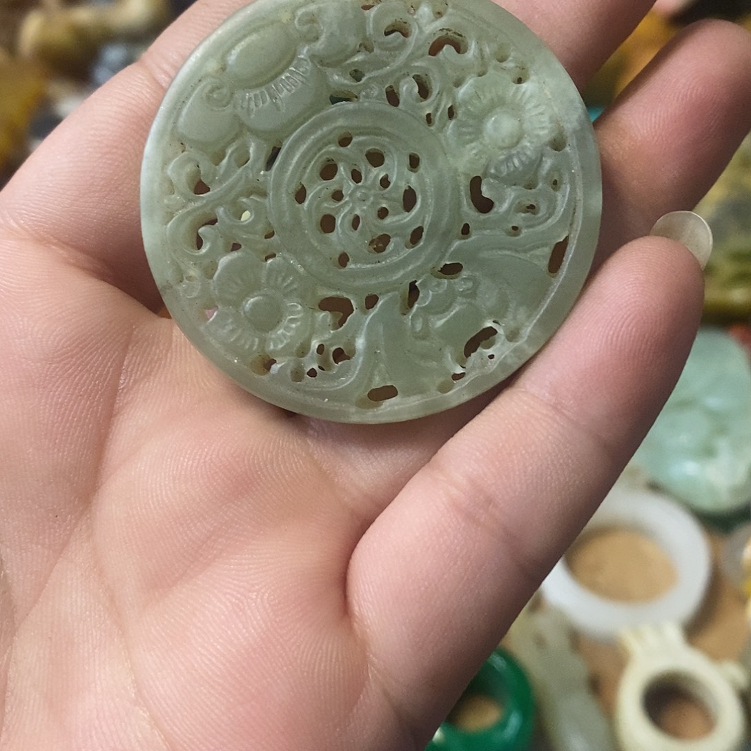 和田玉（糖玉）未镶嵌挂件