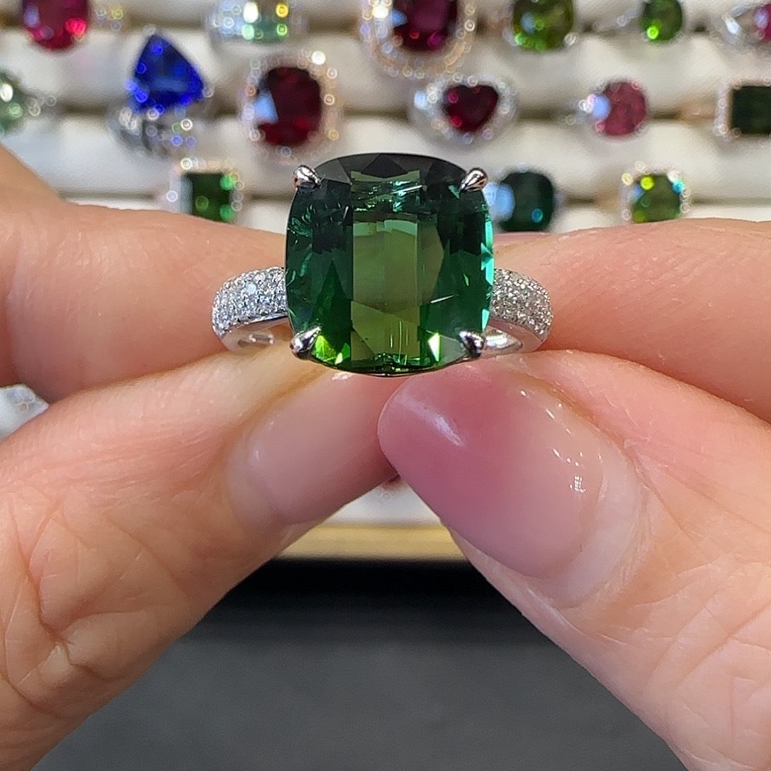 碧玺戒指18K金镶嵌5.51ct