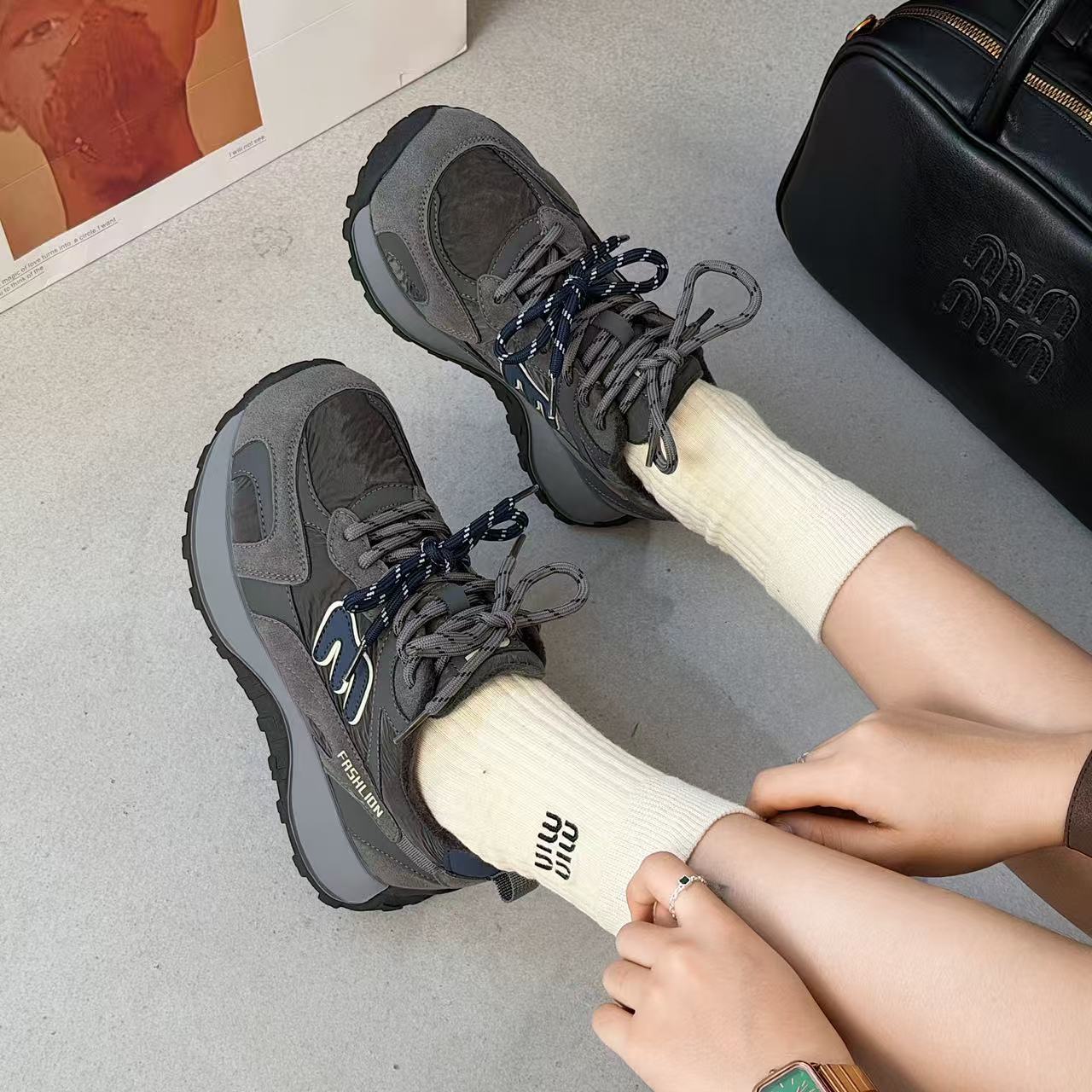 2025冬季新款显瘦加绒老爹鞋女时尚百搭休闲鞋25806