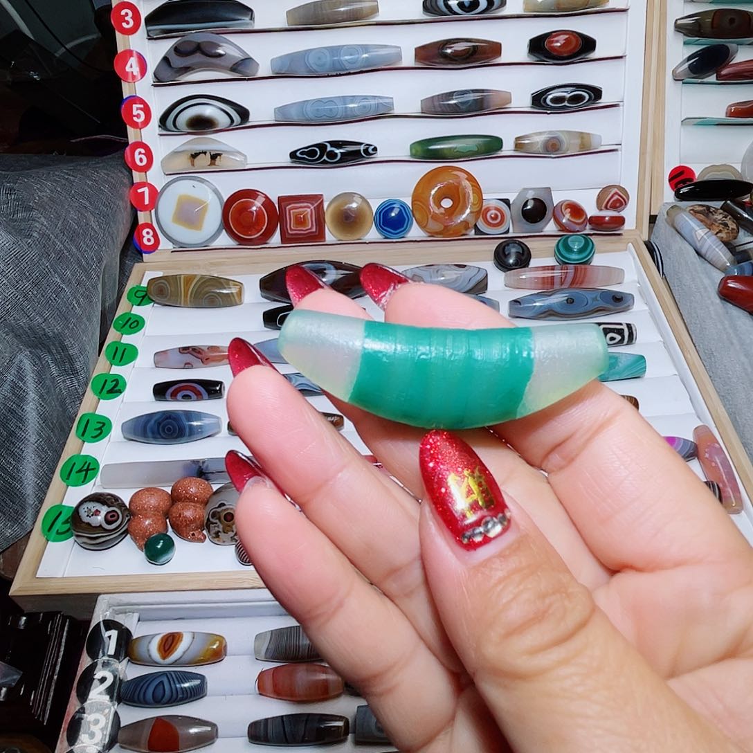 玛瑙/玉髓颈饰未镶嵌【**】