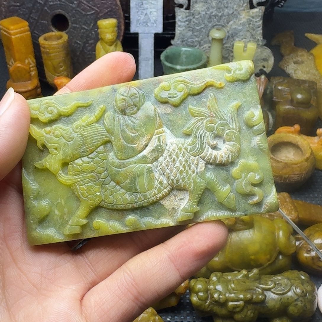 白玉菩提吊坠。。。