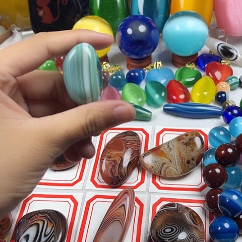 玛瑙/玉髓耳钉合金