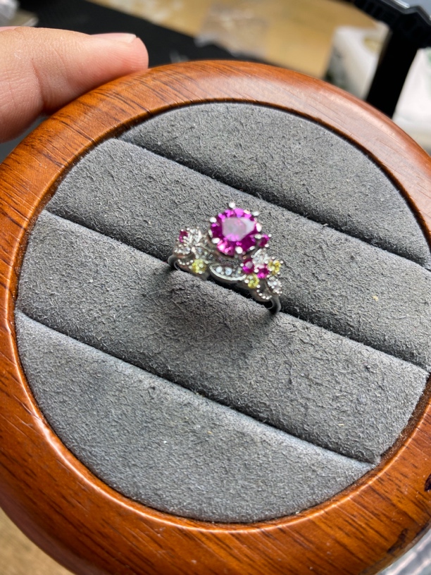 卢比来樱花粉精美戒指