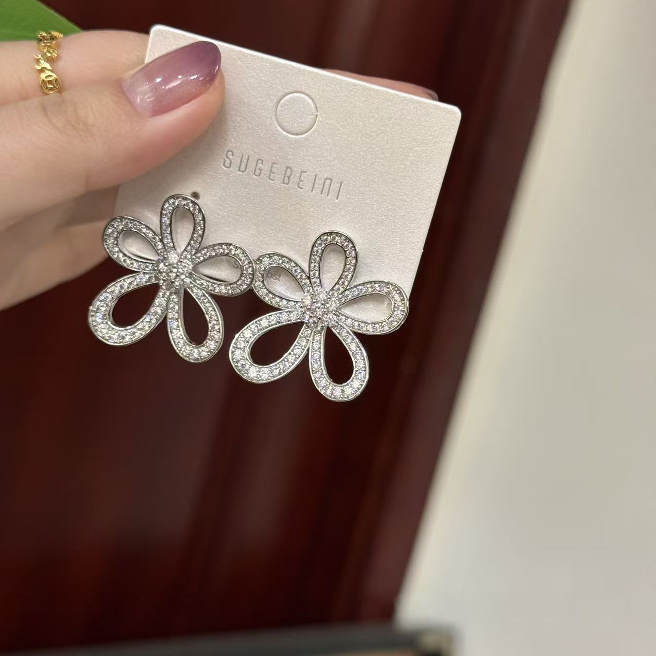 铜合金合成锆石耳饰 2589 超推荐！经典款轻奢花花韩系时尚耳钉