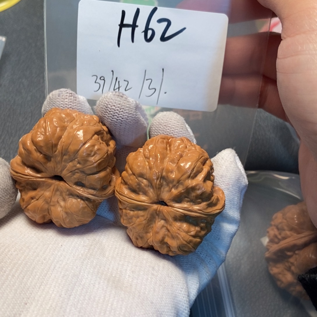 文玩核桃吊坠蛤蟆