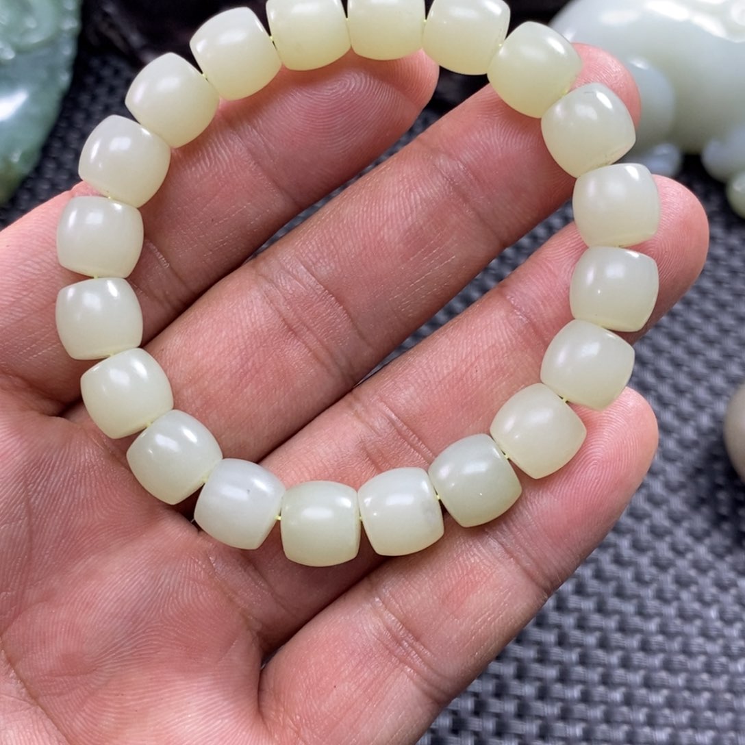 和田玉手链未镶嵌