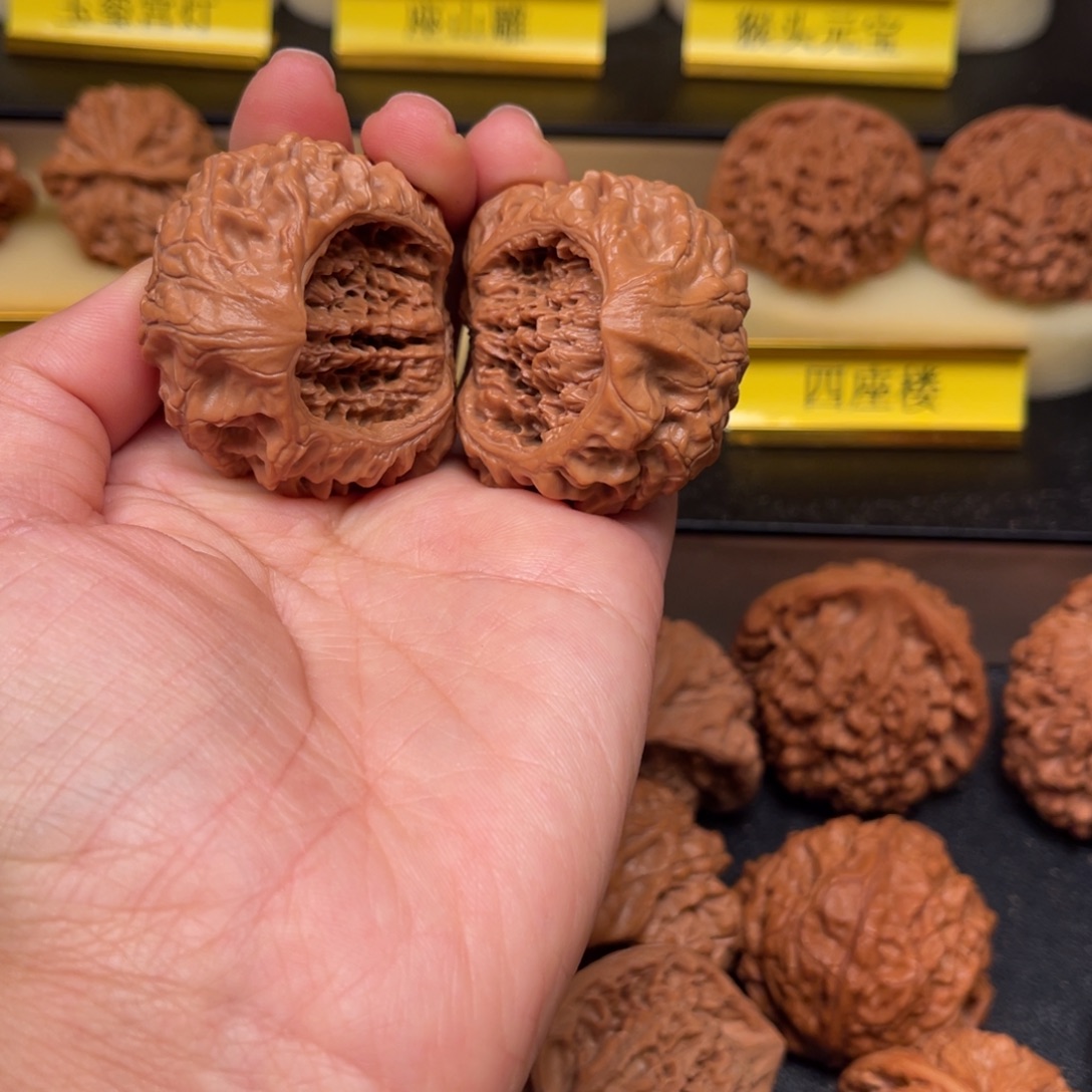 鹏***鹏吊坠文玩核桃聚宝盆43