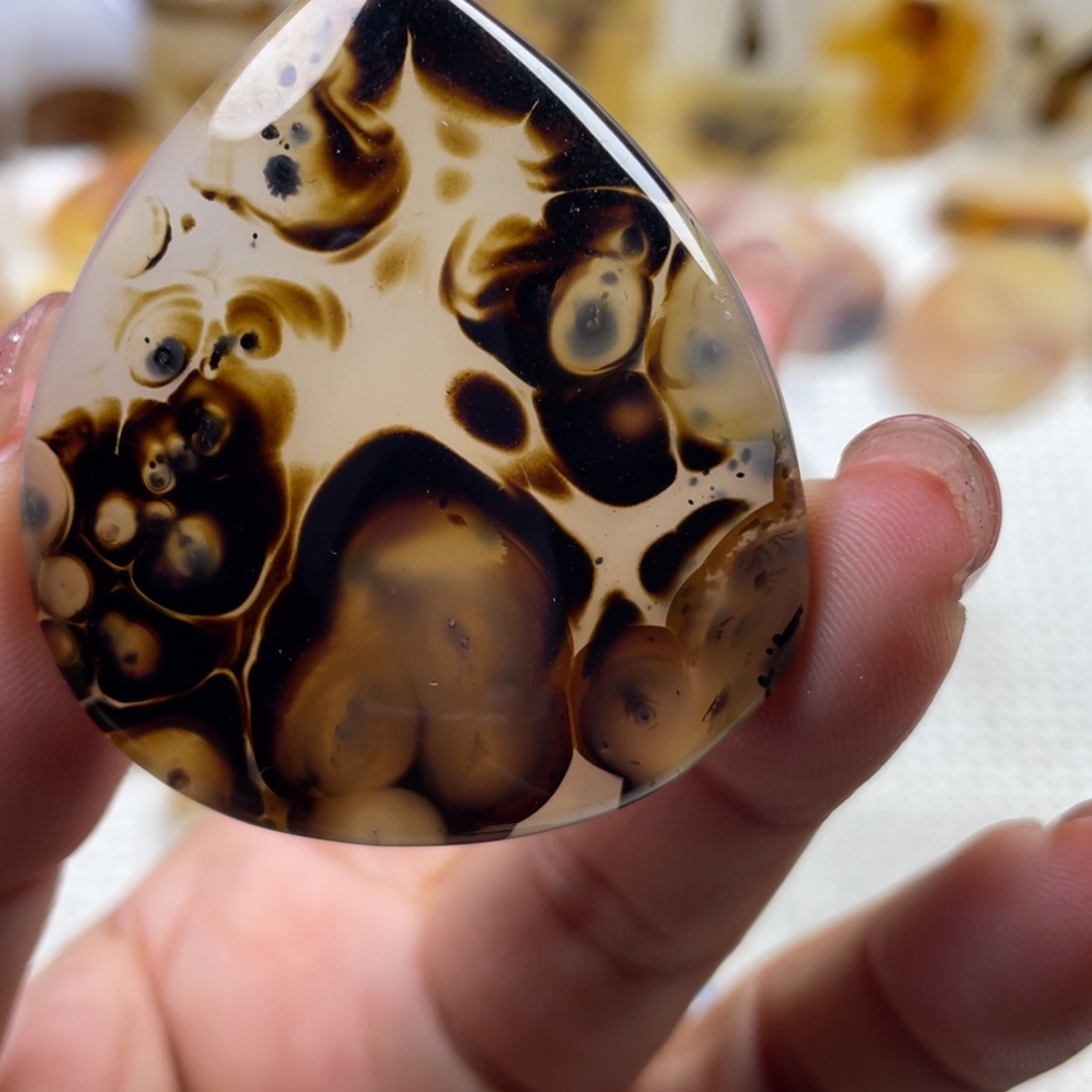 玛瑙/玉髓未镶嵌颈饰