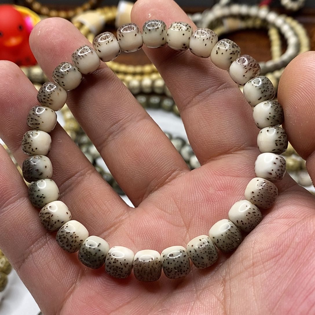 星月菩提手串河豚