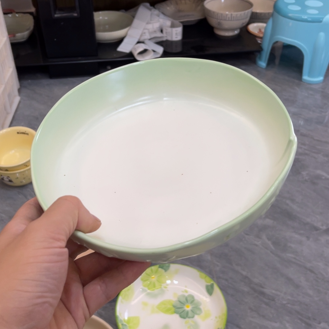 陶瓷微瑕餐具介意勿拍，满18飞！