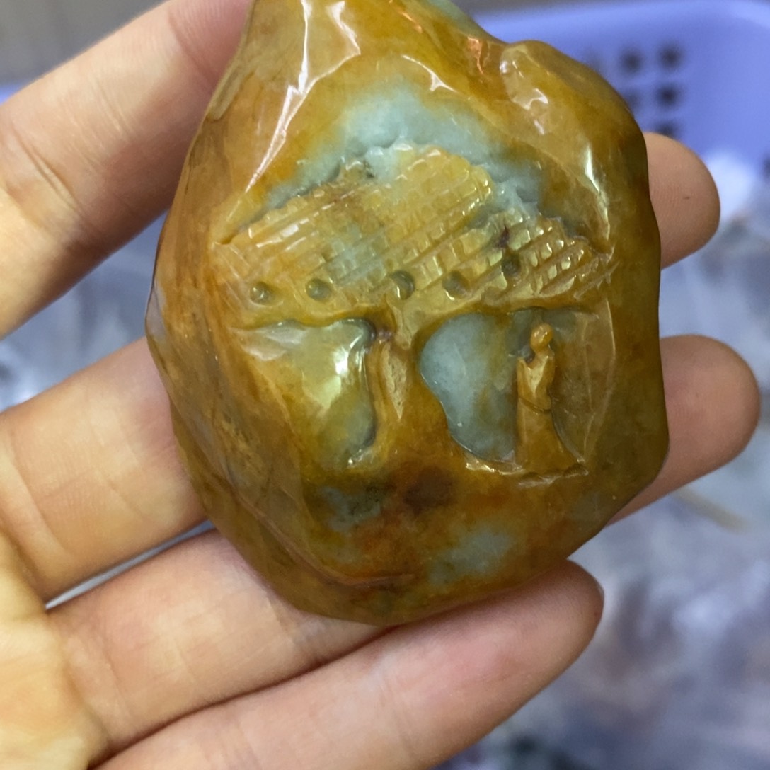 翡翠颈饰未镶嵌吊坠