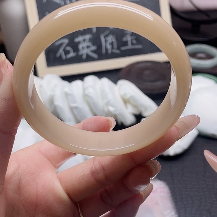 石英岩玉未镶嵌手镯16