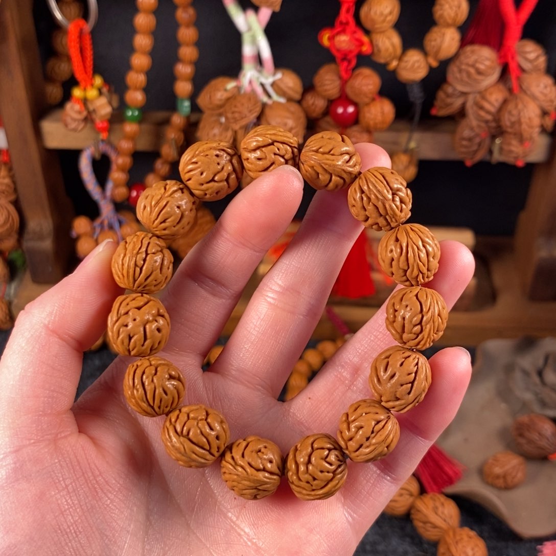 吊坠桃核桃枭手串