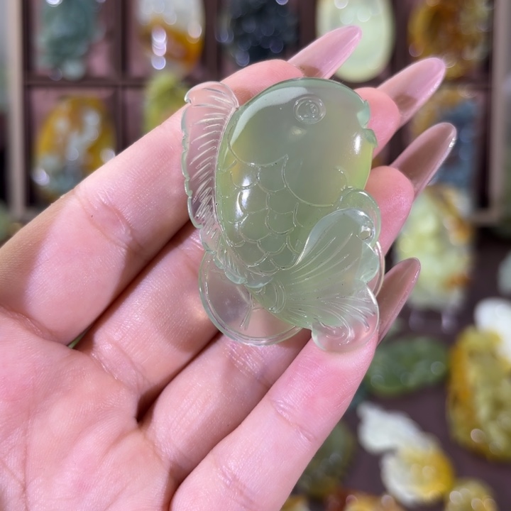 未镶嵌蛇纹石玉颈饰