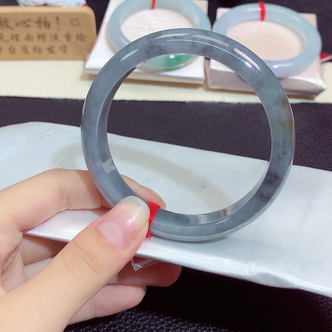 翡翠未镶嵌手镯373