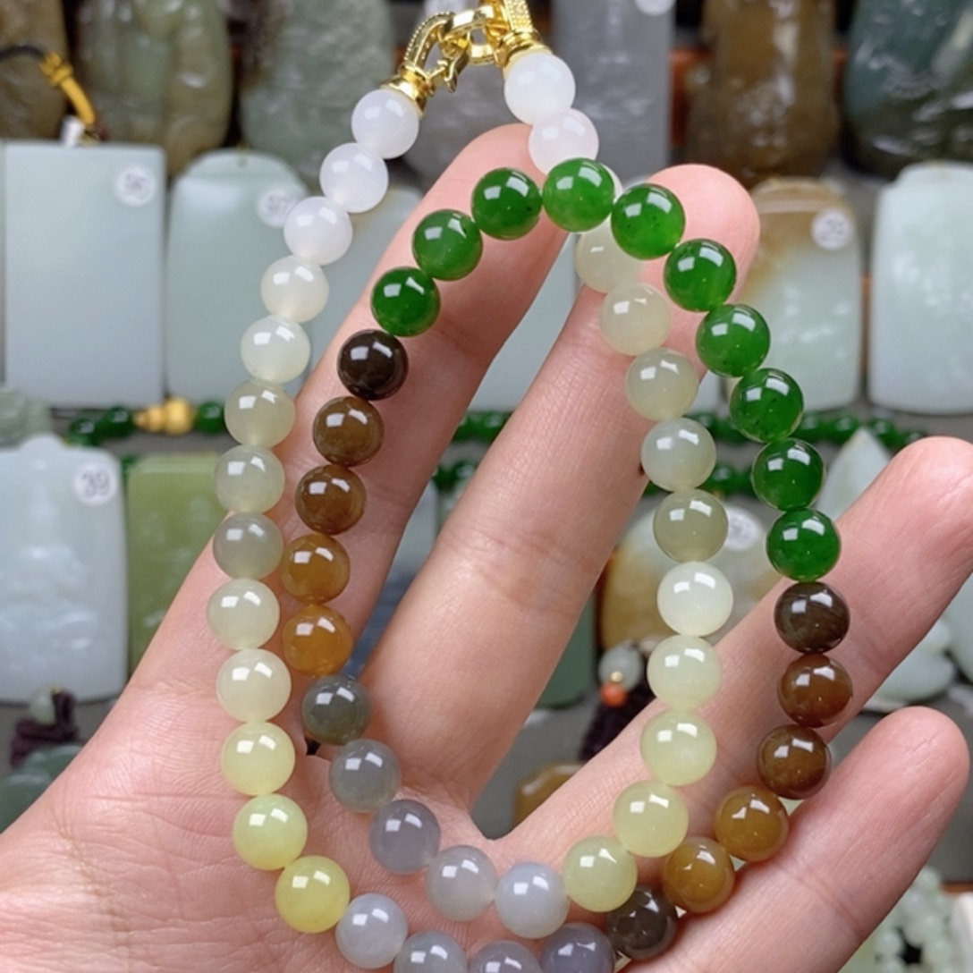 和田玉（糖玉）未镶嵌颈饰