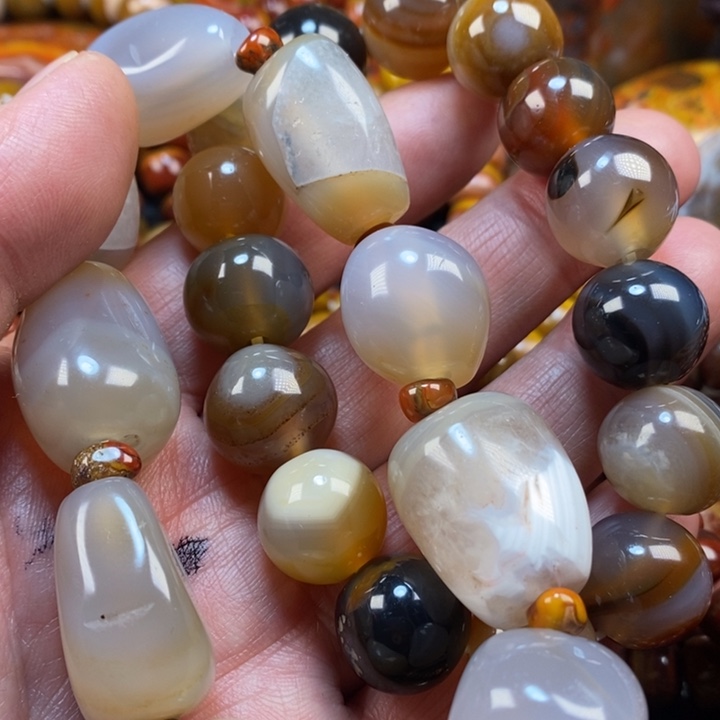 未镶嵌手链玛瑙/玉髓精****等