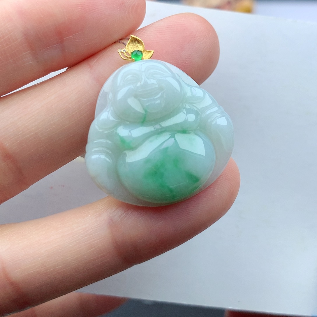 翡翠18K金镶嵌颈饰翡翠
