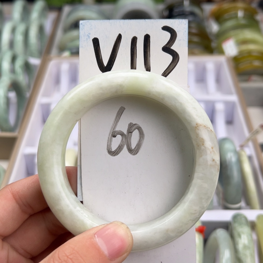 岫玉手镯未镶嵌天然岫玉微瑕