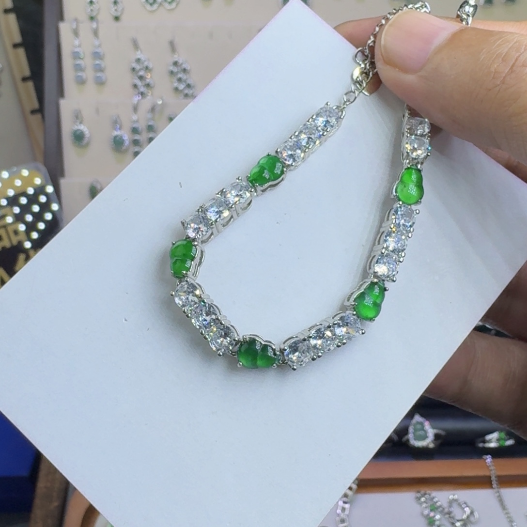 翡翠未镶嵌手链4587