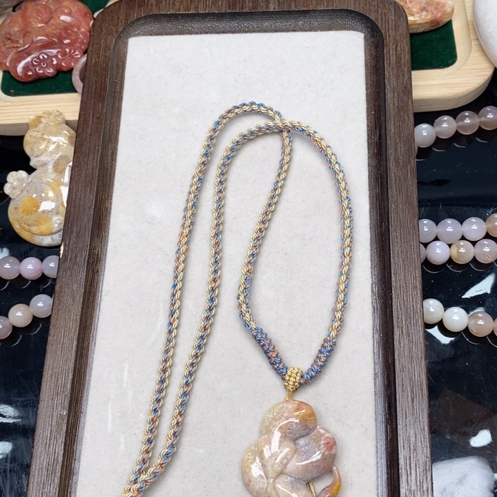 硅化珊瑚（珊瑚玉）手镯未镶嵌半价